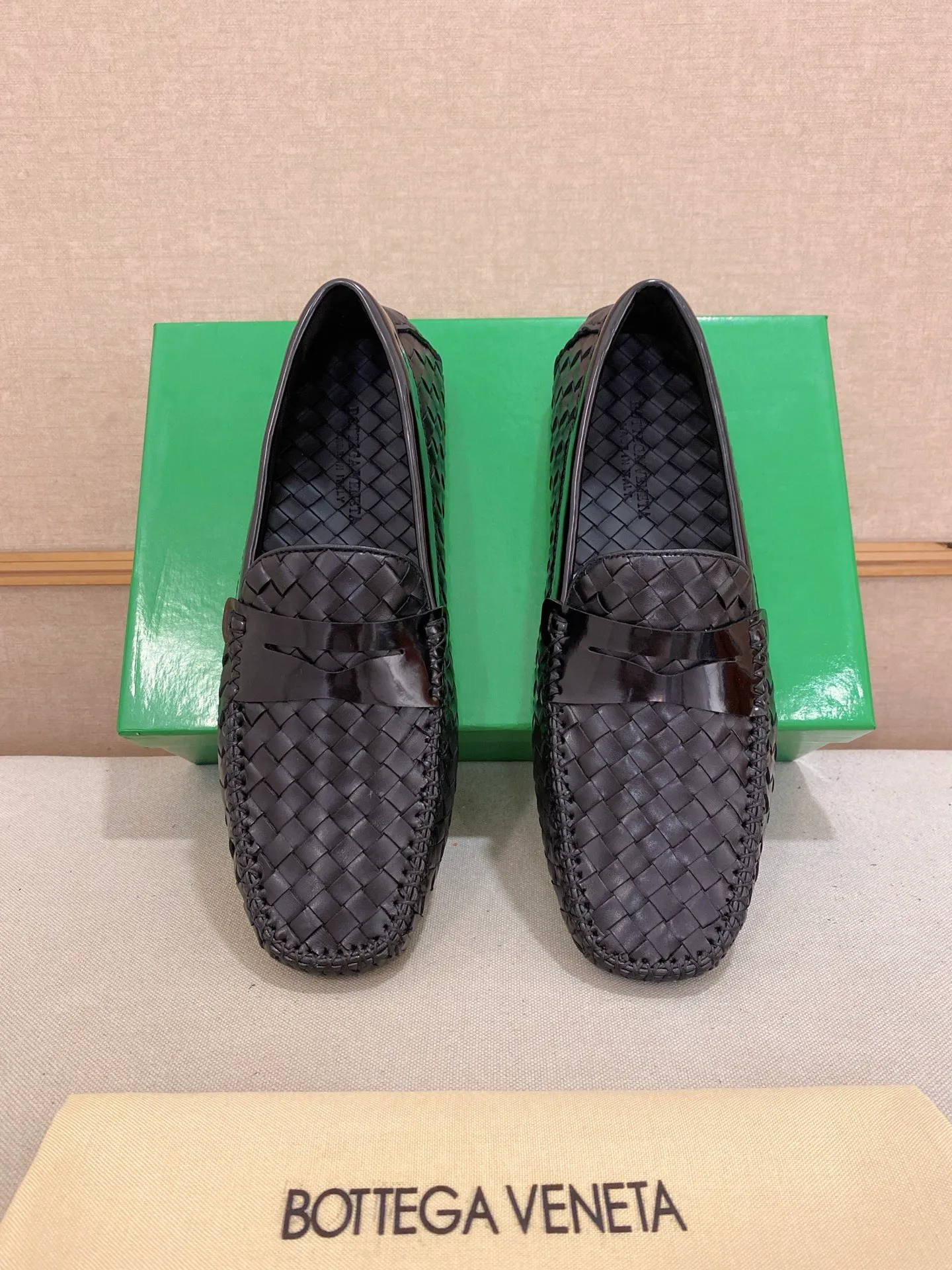 Men's Men's Shoes💰 420💰 (Niu Li + Niu Pad) [BV] The latest hot style‼ ️Casual men's shoes, uppers imported first-layer cowhide ➕Full imported cowhide lining✔️Exquisite workmanship, excellent foot feel, special rubber soles✔️, cool and fashionable, the latest fashion, fashionable outsole, hurry up. Code number: 38-44 (can be customized to 37.45, non-refundable)